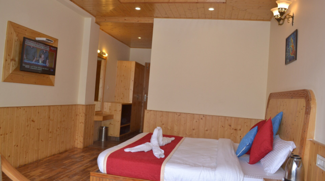 The Himalayan Paradise Hotels in Manali