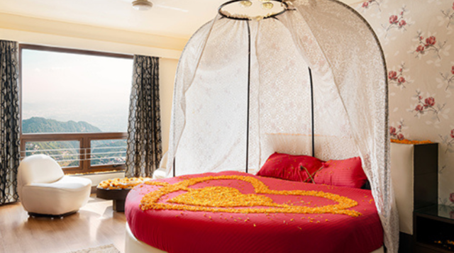 Honeymoon Inn