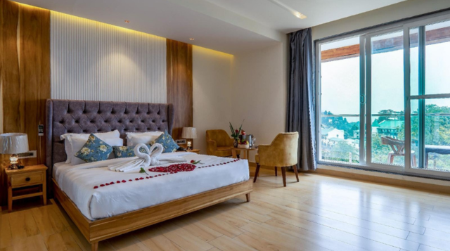 AHR NOTTING HILL - THE MALL, MUSSOORIE