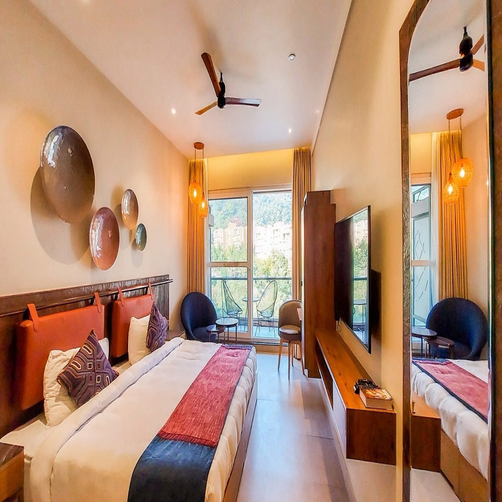 King Room with Balcony and Ganges View